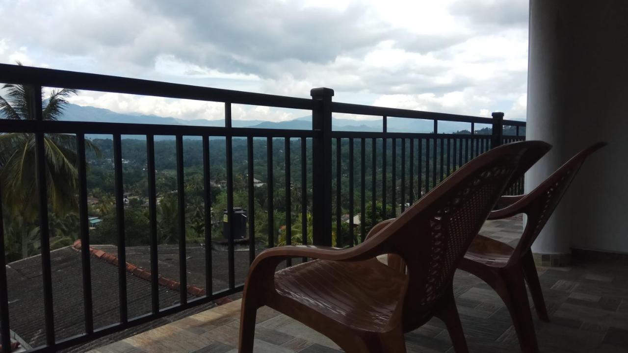 Dreamscape Home Stay Kandy Luaran gambar