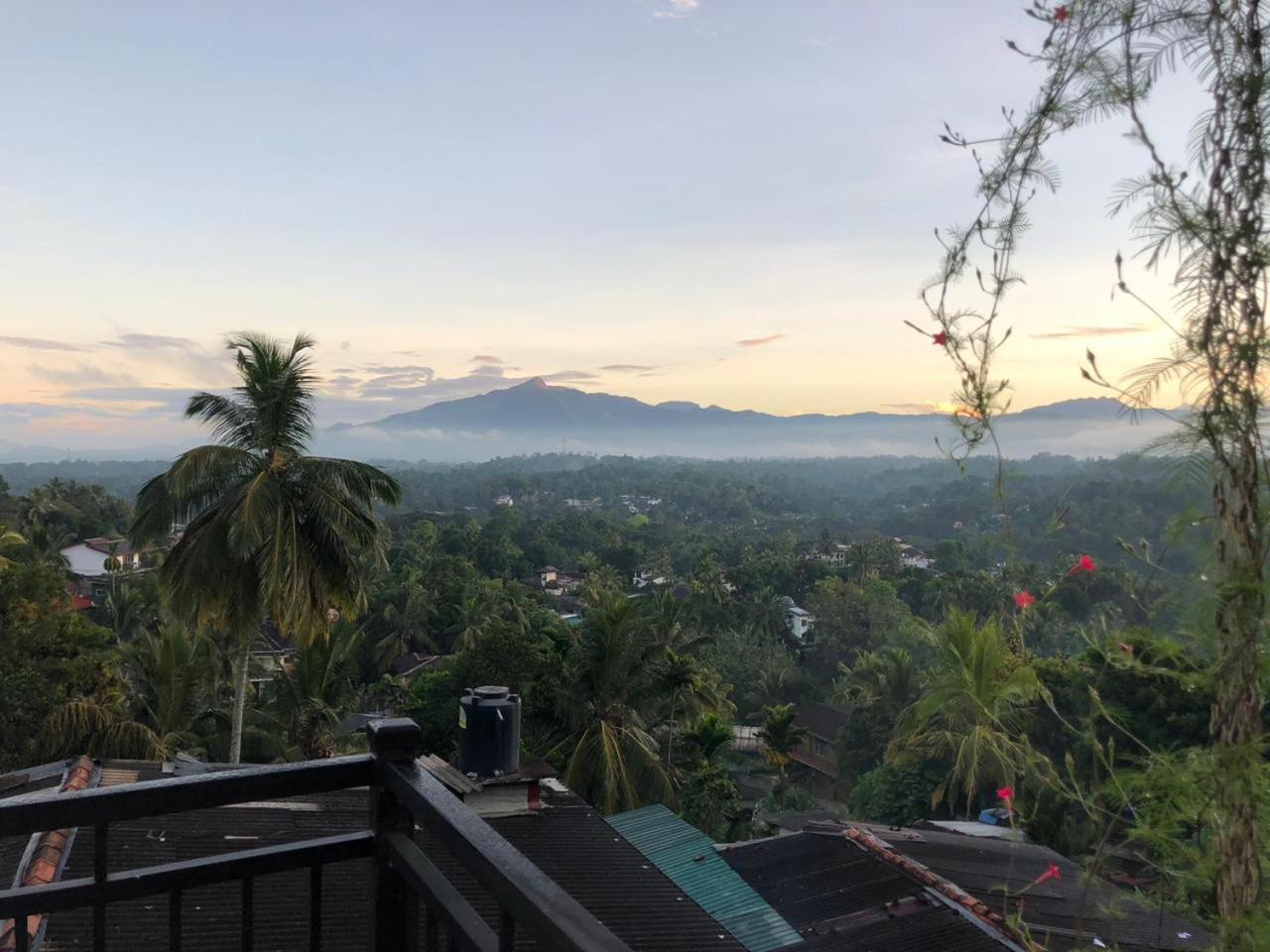 Dreamscape Home Stay Kandy Luaran gambar